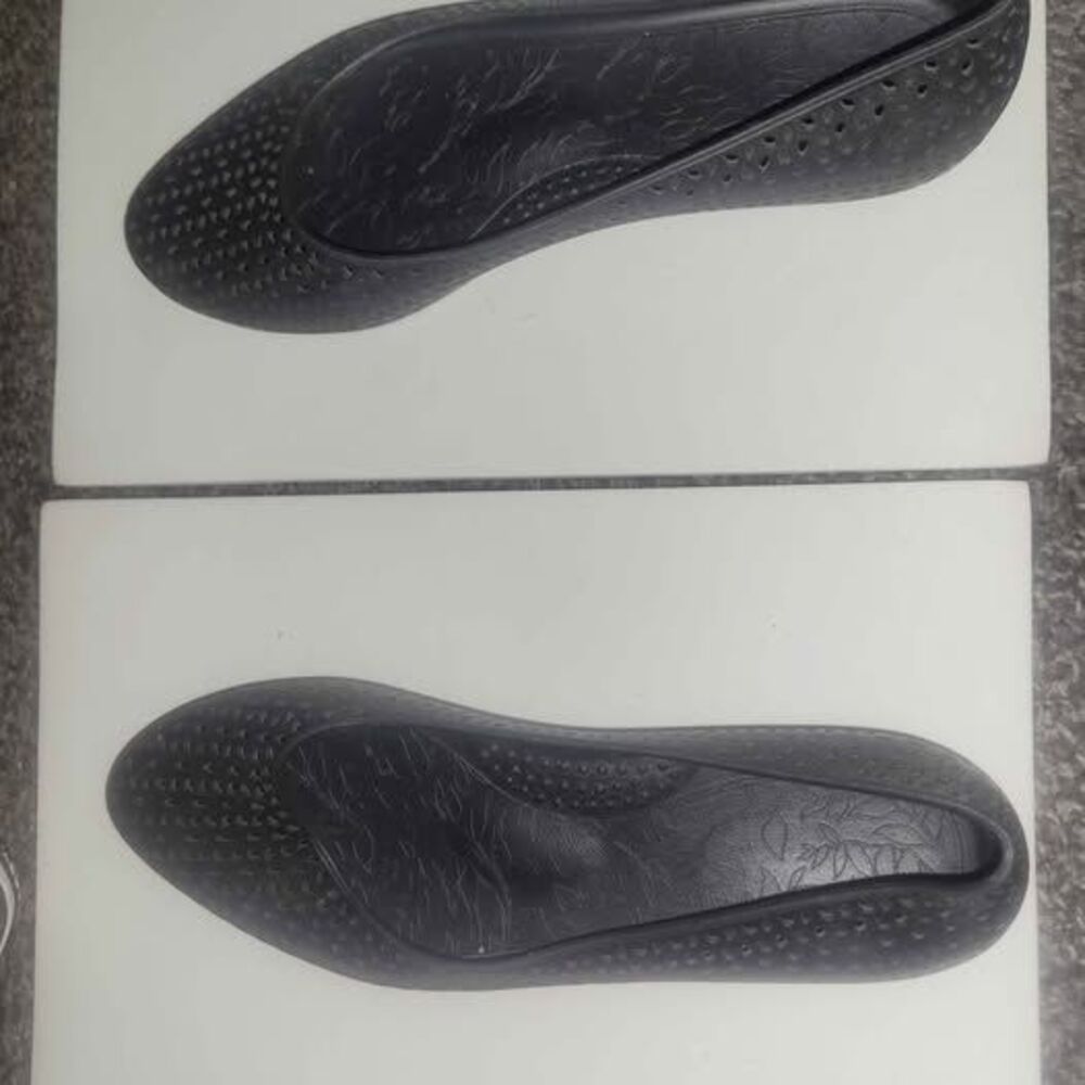 Okabashi Black Ballet Flats Size 6